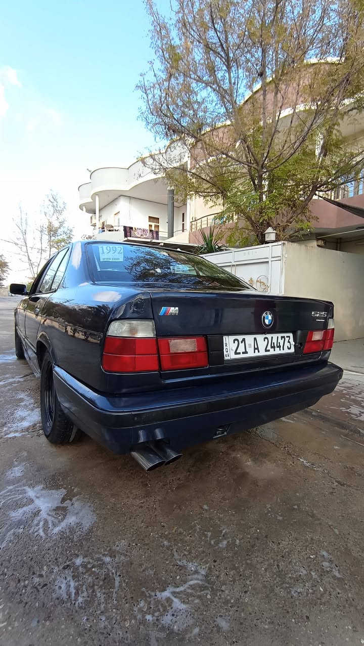 بیلاد 525 / بیلاد ئۆتۆماتیك / 4 جام کارەبایی / سڵاید /
کوشن جلد / تەبرید ساردو گەرم مەزبووتە /  سەنەوی تازەیە / ڕەقەمی تازەیە / هەزەو بەڕاد تازە کراوە / سەنەوی بەناو خۆمەوەیە / وەرەقەی بەنزینی هەیەو بەناو خۆمەوەیە 
گێڕوو مەکینە بەشەرت / لایت دەبڵ عەدەسە / 4 تایەی تازە / 
4 کەپی تازە / ساڵنسا نیکل / سەوتی سپۆڕتە / 2سویچ / 
2 کۆنتڕۆڵ /  گێڕوو مەکینەو کارەبای بەشەرت / لێدراوی هیچ هیچ نیە / ڕەنگی نیلی / ئاسیا***********/
کۆڕەك / ***********
کەركوك.....مۆدێل 1992/
سعری/73 مەجالێکی تێیە
