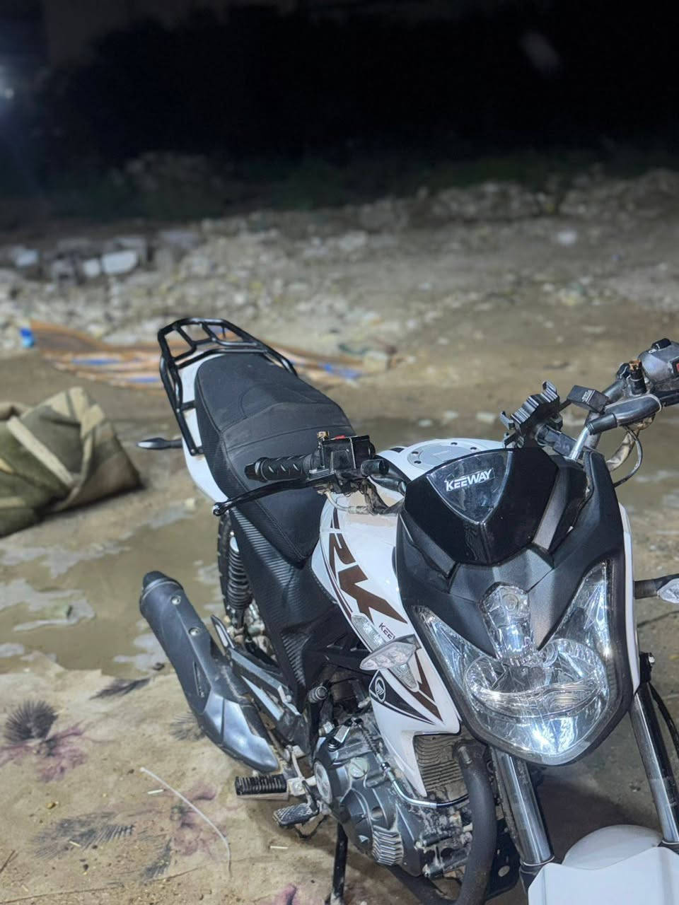 سلام عليكم لبيع دارجة اركي 200 دراج ماشيه قليل 3200  سعره 2700 وبيه مجال رقم *********** مكاني بغداد الشعلة
