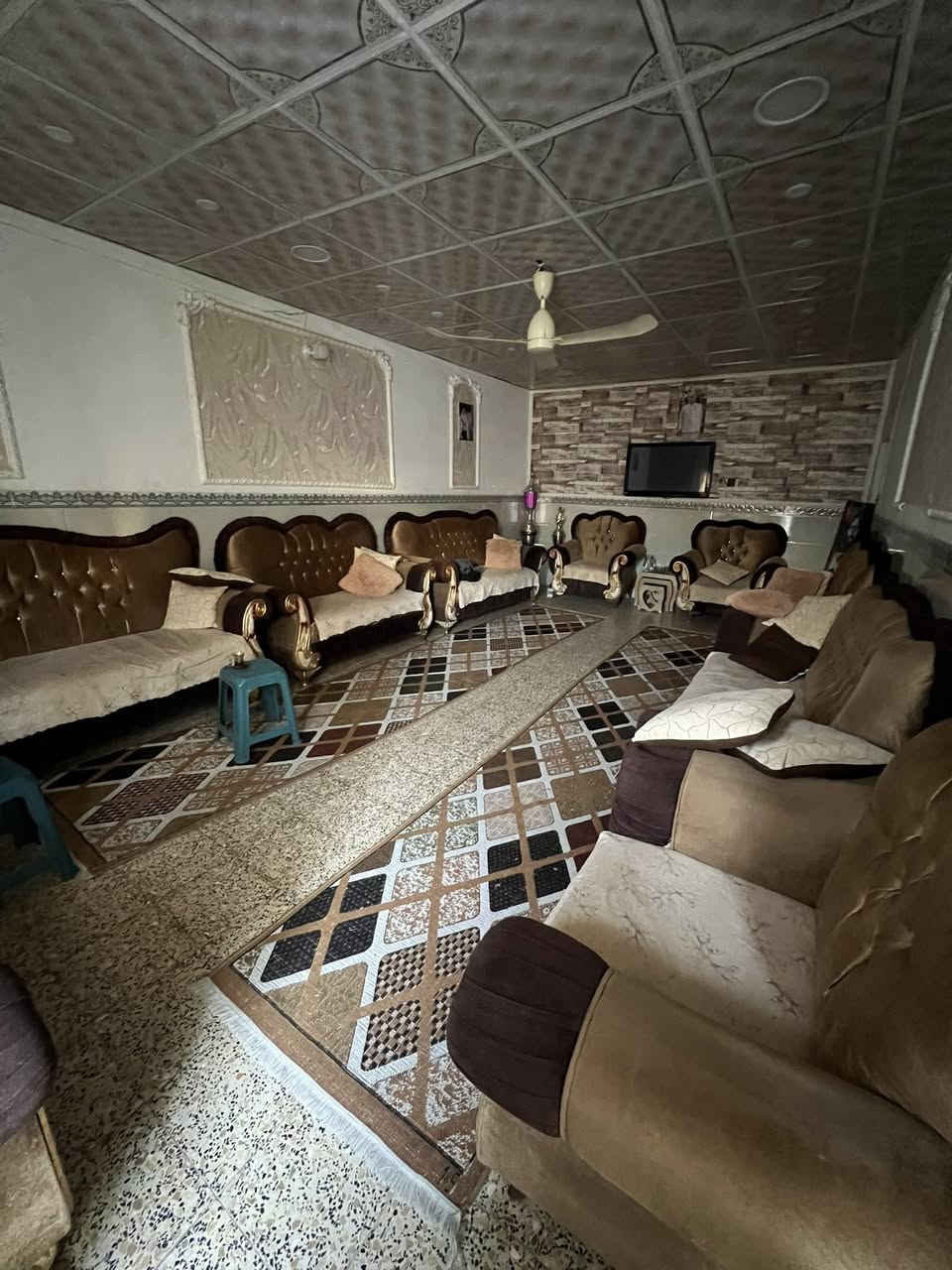🏡 إعلان بيع بيت
📍 النعمانية – الحي العسكري
▪️ المساحة: 255 م²
▪️ استقبال: 7 متر
▪️ 4 غرف نوم اثنين فوك وثنين جوه
▪️ صالة
▪️ مطبخ
✨ موقع مناسب للسكن العائلي وضمن منطقة هادئة.
📞 للاستفسار والمعلومات أكثر:
***********
العمدة للعقار
