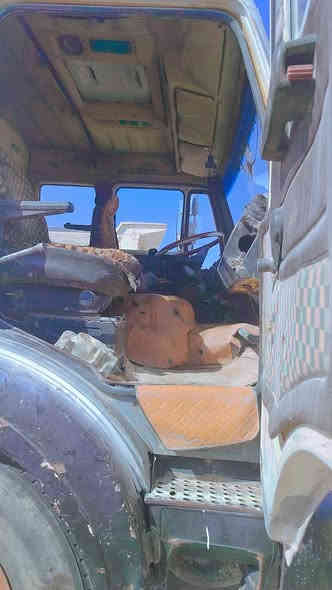 مرحبه راس تريله مكينه 28 وكير130فافون بيع بدون رقم سياره معمره على ايدي جاهزه للعمل سعر65وبيه مجال مكانه نجف***********
