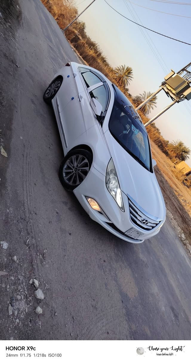 السلام عليكم  ورحمة الله وبركاته 
سوناتا خليجي موديل 2015 خليجي كفاله عامه سياره عده بارد شي بسيط  ..رقم  بغداد شرط تحويل ....
موصفات سياره فول مواصفات 
عده البصمه ....
محرك 2400  دوش المرغوب 
بجم زنون 
أشاير بالمري 
مري شفط 
شفتات ستيرن 
كشن كهربائي 
صوت انفنتي 
دمام خلفي 
حساس خلفي أمامي 
داخل لونين 
فول تحكم ستيرن 
ويل  كروم جديد بلادي 
سياره جديده بمعنى الكلمة 
تخم تاير صدر مكينه كير كلها بشرط  لا تنقيص ولا تبخير
-------------------------------------------
مكان سياره بابل  ...السعر 142 وبيه مجال كلش بسيط ‏و
 ‪***********واتساب ===***********==
_______________________
