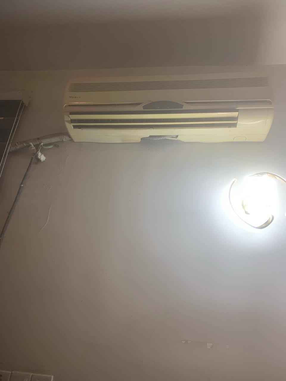السلام عليكم غراض بيت للبيع جديده ونظيفه جدا تخم تركي سرير ب750وبي مجال بسيط لشراي ومبردات ثنين وحده ممستخدمه ابد والثانيه استخدام قليل ب250ثنينهن وبيهن مجال وسبلت طنين شغال ب200وبي مجال العنوان حله الكرامه مستعجلين عالبيع بسبب النقل


**إذا كنت صاحب هذا الإعلان وتريد حذفه لأي سبب، رجاءا أرسل رسالة إلى الدعم الفني**