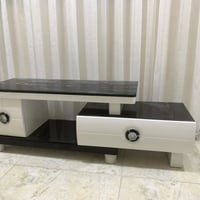 ميز بلازمة • متر وربع • جديد