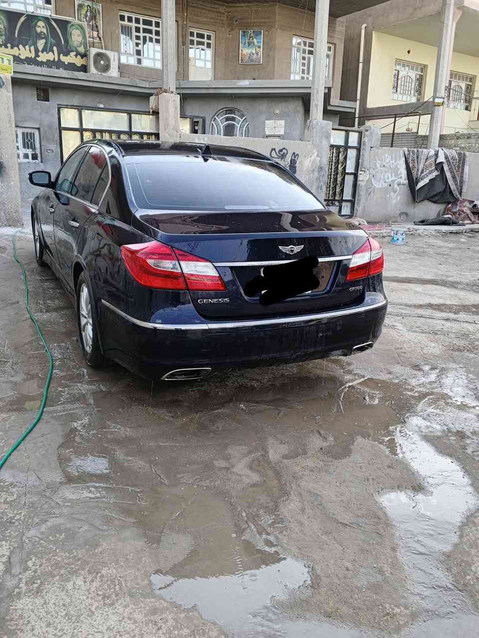 جنسس ادوات بدون ارقام موديل 2012
السيارة بيه كصة وحدة بجم 
فول مواصفات فتحة داخل ابيض مكينة 8سلندر 
السعر 50وبيه مجال 
لاستفسار ***********
