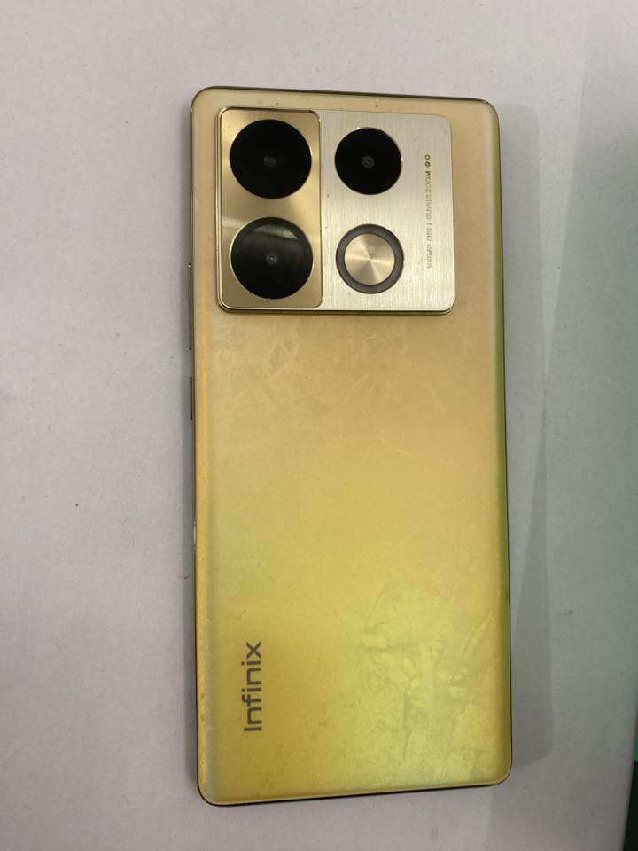 انفنكس not 40 pro ذاكرة 256
رام 24 ببجي 90 فريم ثابت سماعات ستيريو دبل من JBL

شاشة  منحنية

جهاز نظيف اخو الجديد استعمال شهر فقط بالكرتون مع ملحقات كاملة وكفرات

للمراوس بايفون 11 بروماكس نظيف او 12 بروماكس


**إذا كنت صاحب هذا الإعلان وتريد حذفه لأي سبب، رجاءا أرسل رسالة إلى الدعم الفني**