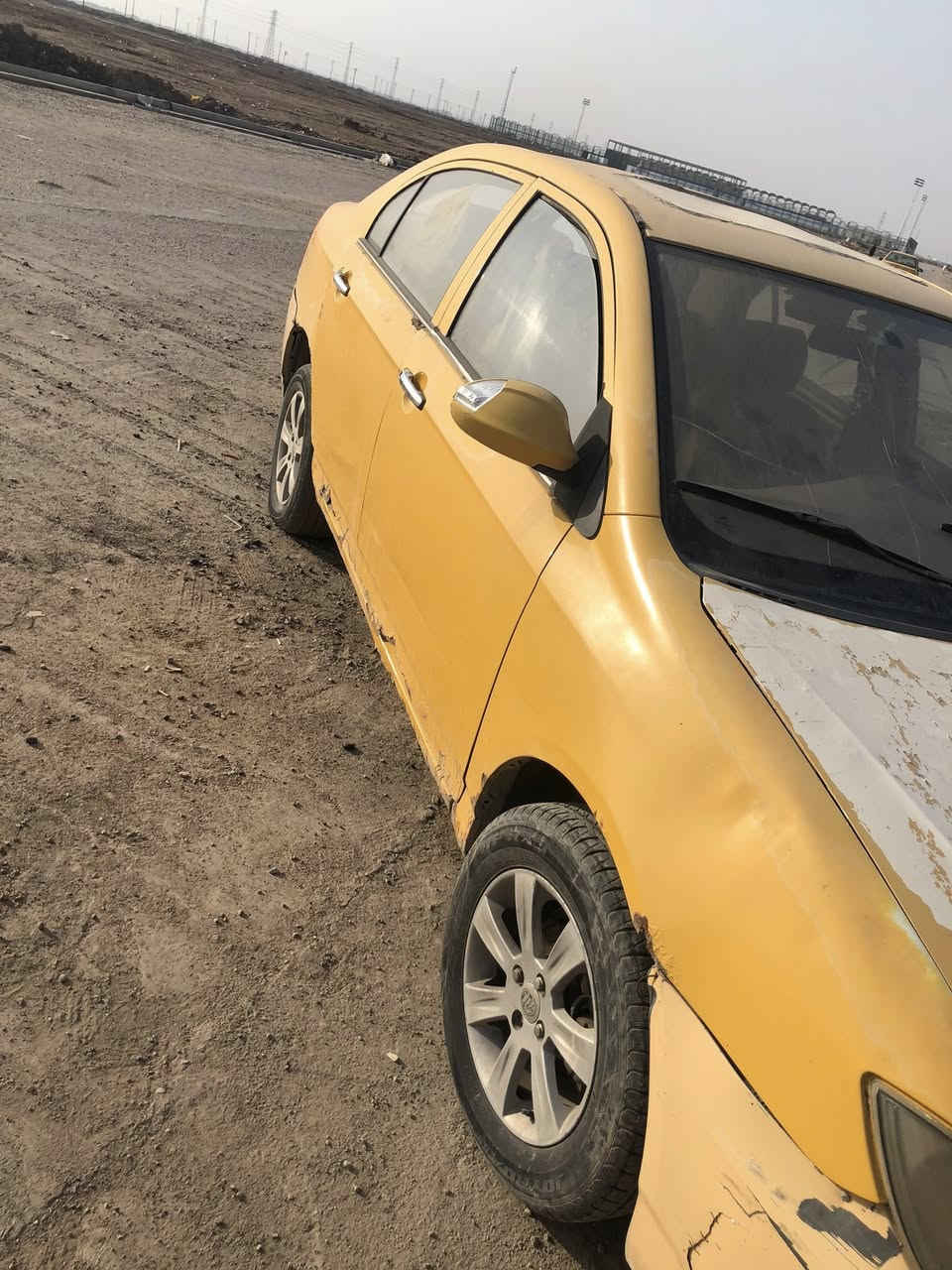 سياره ليفان 620للبيع  كومت حديد ابيع سعر 13وبيه مجال عنوان ميسان للستفسار ***********
