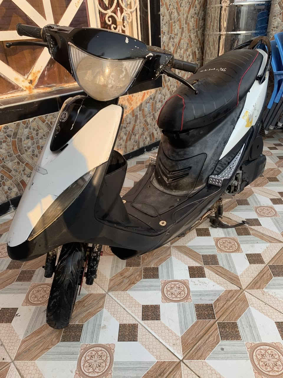 دراجة ماكس للبيع .

كاملة نقصها فقط هندر تشتغل سلف 

السعر 450 وبيها مجال 
***********
