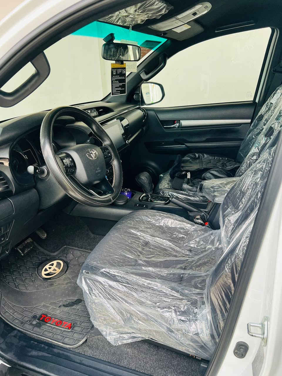 السلام عليكم
سياره ادفنجر موديل 2024جديده كفاله عامه
ماشيه 43الف  كويتي مكانه واسط شحيميه 
قرية النصر السعر 410 وبيه مجال بيع مستعجل 
المو شراي لا يتصل والشراي بيه خير ويدلل 
تريد تحويل تريد وكاله 
***********.....***********
