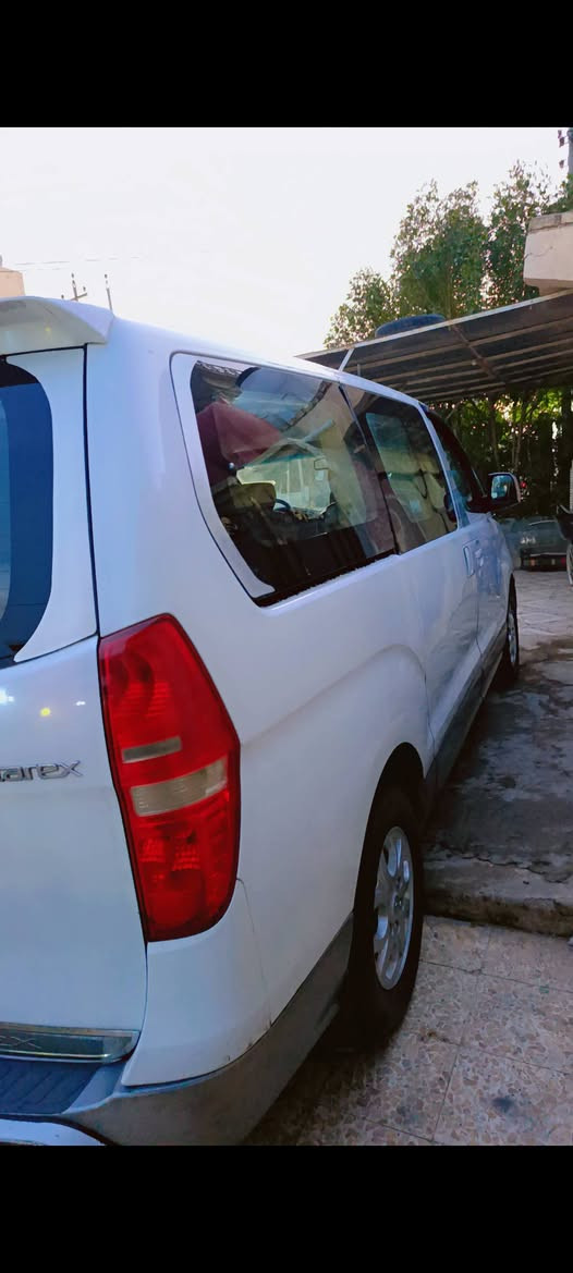 السلام عليكم استاركس 2011 فول كير محرك خير من الله والكشر سونار مجود شبر بالجاملغ وشبر بالباب بدون معجون السعر 158 بيك خير وتدلل 
***********
