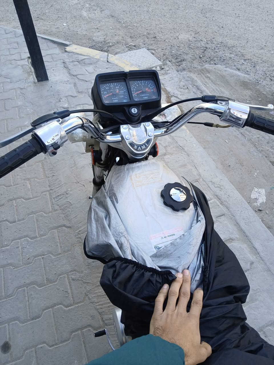 دراجة نامة اصلي شلامجة رقم وسنوية بصرة مو اربيل لون رصآصي الموديل 24 باب اول زيرو برقي 10 البورية الضعيفة مو السمينة العنوان البصرة رقم الهاتف *********** ملاحضة خاص ماجاوب شراي اتصل واتساب
