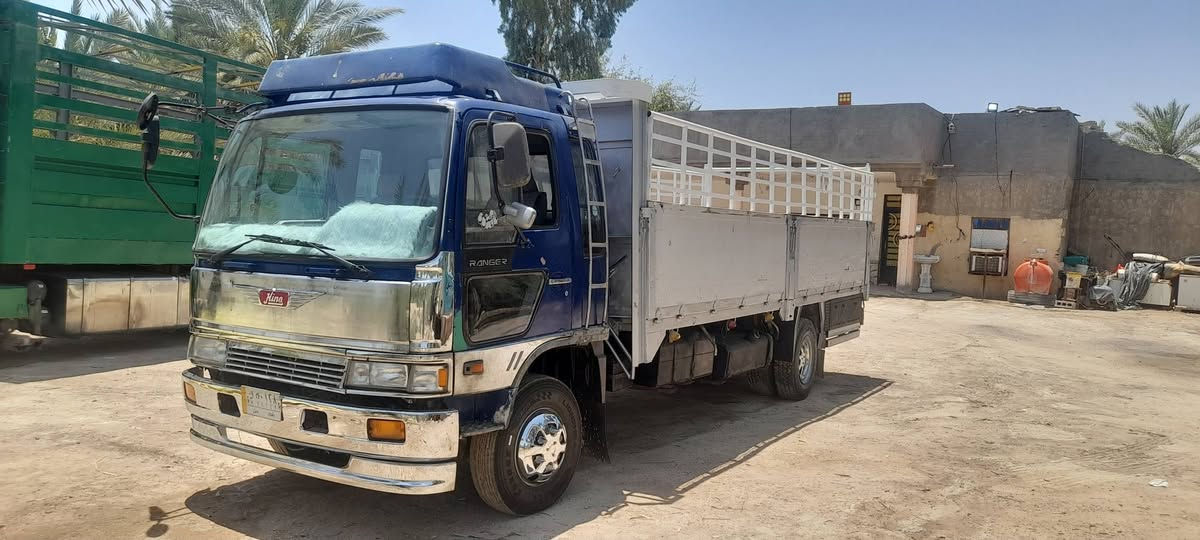 سلام عليكم هينو طيره ٧٠ عادي ٦وربع بلاد مكينه خيط بخار بدون تنقيص سياره جاهزه ماذب علي الف رقم بغداد تحويل مباشر موديل ٨٨ اصل طيره السعر ١١٨ وبيهه مجال ...***********
