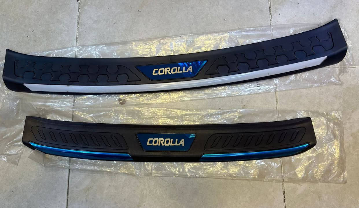 السلام عليكم.. غراض كورلا للبيع يوجد توصيل كل مكان... ***********
1/يدة باب اصليه تفصيخ داخلية 15الف... 
2/قفل جنطة كهربائي 25الف.. 
3/لاستيك. اصابع خلفيات خليجي تخم. 15الف.. 
4/سيوف دشبول ايطارات تجاري 15الف واصلي 25الف..،
5/حصيرة جنطة كورلا من 2011ل2013 ب20الف.. 
6/تحكم تبريد فرارات  30الف... 
7/جوين تبخير كورلا خليجي  15الف... 
8/فسفورات لد دعامية خلفية زوج15الف... 
9/بك لايتات تخم تجاري 70الف... 
10/لايتات خليجي من 2009ل2013سعر زوج 70الف... 
11/بطاين جاملغ.. 30الف زوج... 
12/قبغ محرك امريكي 25الف... 
13/بلوجتكرات زوج. كزاز 15الف... 
14/شباك امامي مع العلامة 35الف.. 
15/بلك. ليزري امريكي 40الف... 
16/نيكل نهاية الباب تخم 30الف...
