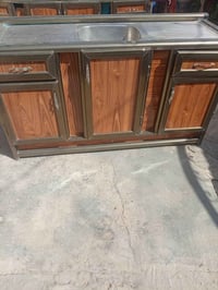 السعر 75 الف التواصل 07860402266