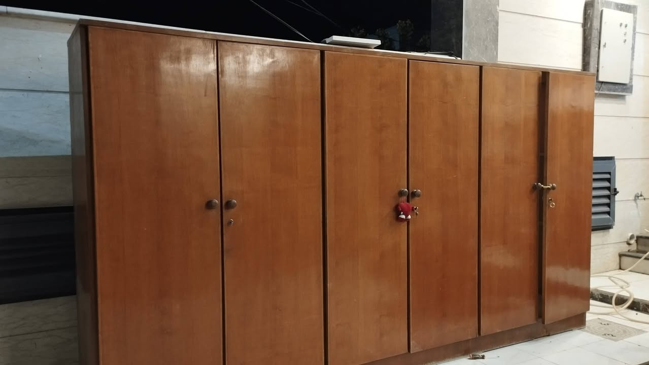 السلام عليكم غرفه 6 باب صاج داخل وخارج ضهر جرجوبه نضيفه جدا جدا غرفه كامله التفاصيل بل فيديو  مكاني محمودية  موجود ماسنجر او واتس او اتصال
***********
***********
