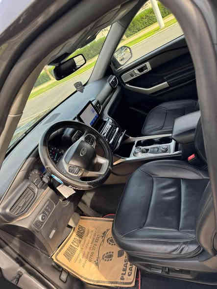 #اسعار_مميزة
Ford Explorer 2021🔥
حجم المحرك 4 سلندر توربو(2.3L)
عداد المسافة 120 كيلومتر
عدد المقاعد (7) راكب
المواصفات LIMITED:
بصمة تشغيل
بصمة ابواب
صندوق شفط كهربائي 
كشنات جلد vip
كشنات تدفئة / تبريد
رادار أمامي(تحديد مسار)
رادار جانبي (نقاط عمياء)
رادار خلفي(تحذير من الاصطدام)
حساسات خلفية وامامي+5 كاميرات
كير ماوس
اوتو هولد Auto hold
أوتو ستارت Auto start
أوتو ستوب Auto Stop
هاند بريك بصمة
تبريد مركزي 
شاشة كبيرة لمس 
Apple Car Play
Android Auto
تحكم وضعيات القيادة (Drive Modes)
مانع انزلاق+ABS
تحكمات استيرن
منافذ USB+AUX
وبقية المواصفات المعروف
السيارة بيها  جاملا سكن مصبوغ شبر فقط فقط 
بدون دواخل
البجم  كبس شركة
للسعر 245$
 فقط 

***********
*********** أربيل
