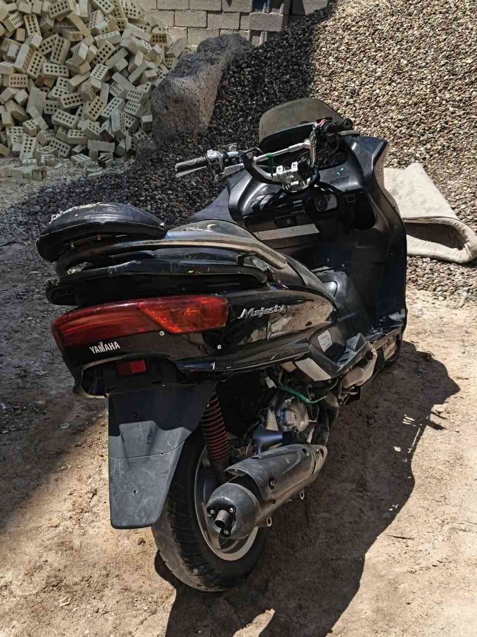 دراجه لبيع ماجسته عنواني بغداد حي ور سبع قصور السعر 350 وبيها مجال
***********
