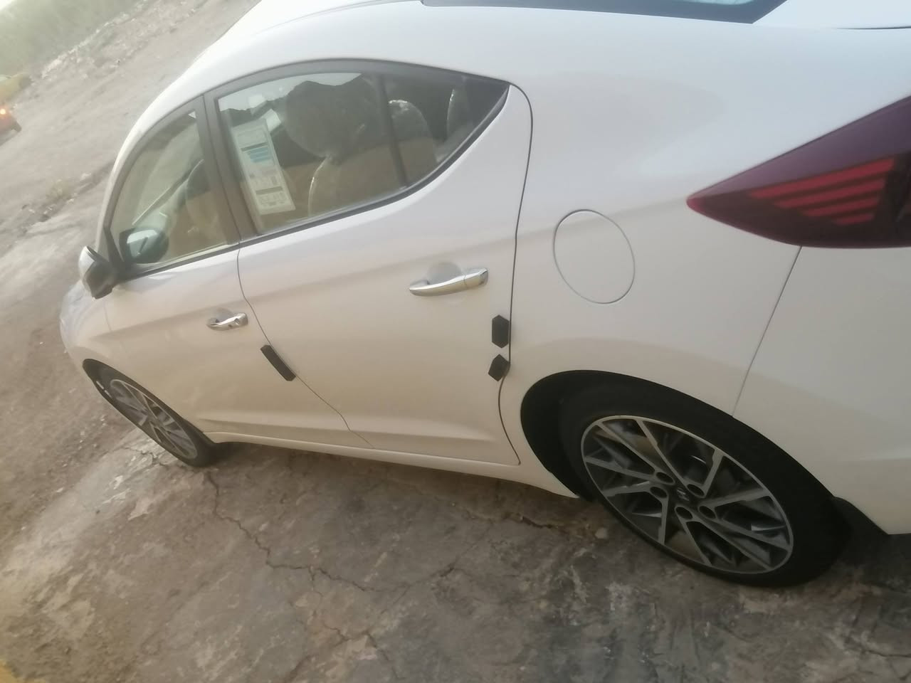 انتره ٢٠١٩ فول مواصفات كفاله عامه رقم بغداد انكليزي سياره جديده حته مفروشه جلد مكان سياره كوت سعر قفل ١٦٥ رقم هاتف ***********
