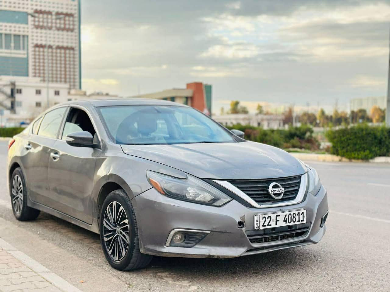 نيسان التيما 2016  SV  فول مواسەفات سەياره كە عامه پيشوو پشتى كه پسه گێروو مەكينەى به شەرته  سەنەوى هەتا 2029 نوييه  1,900 یەک ملیۆن نۆسەد هه زار غرامەى لەسەره
نرخ 1 دەفتەری ماعمەلە   
*********** أربيل, العراق
