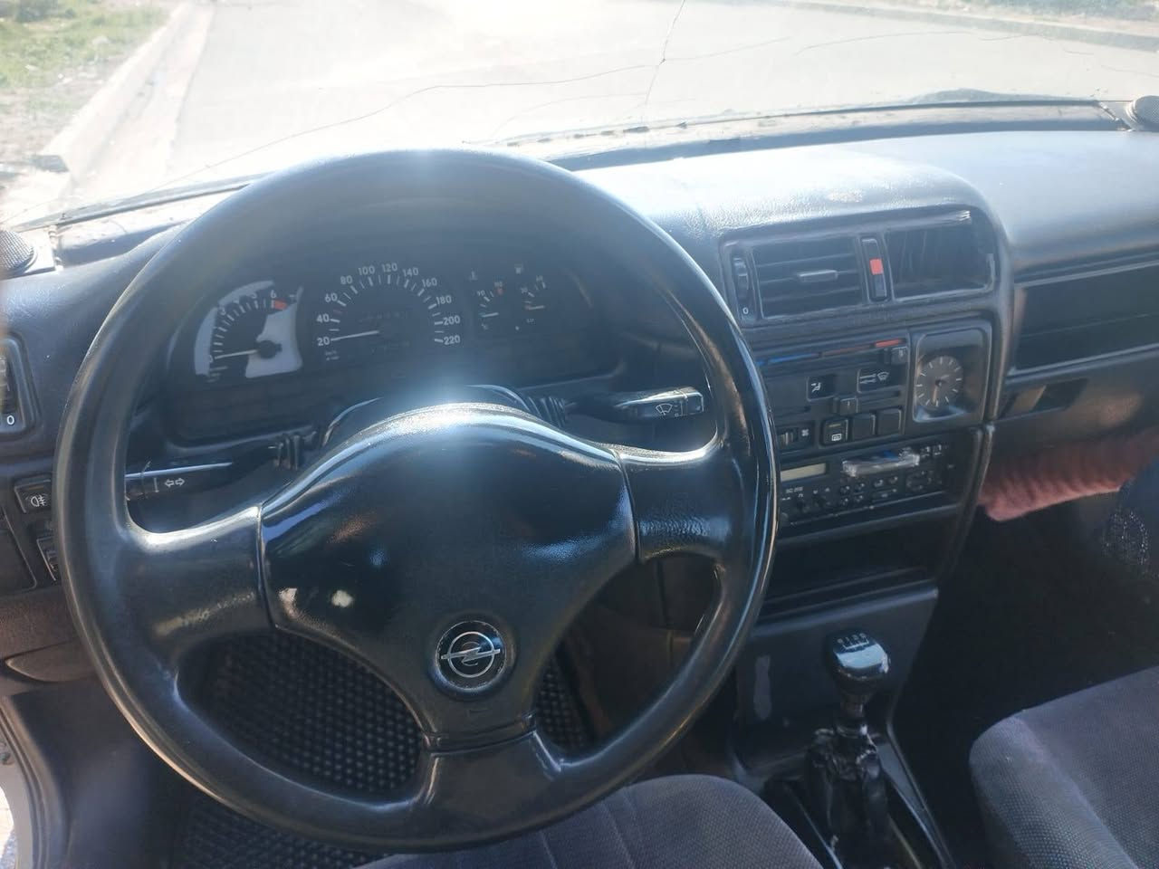 اوبل فترا 
حجم 16
محرك. وكير جديد وبشرط.
حداديه فول 
رقم مميز 
وشرط التحويل وبسمي 
غرامه 0
للاستفسار اتصل على رقم.***********
