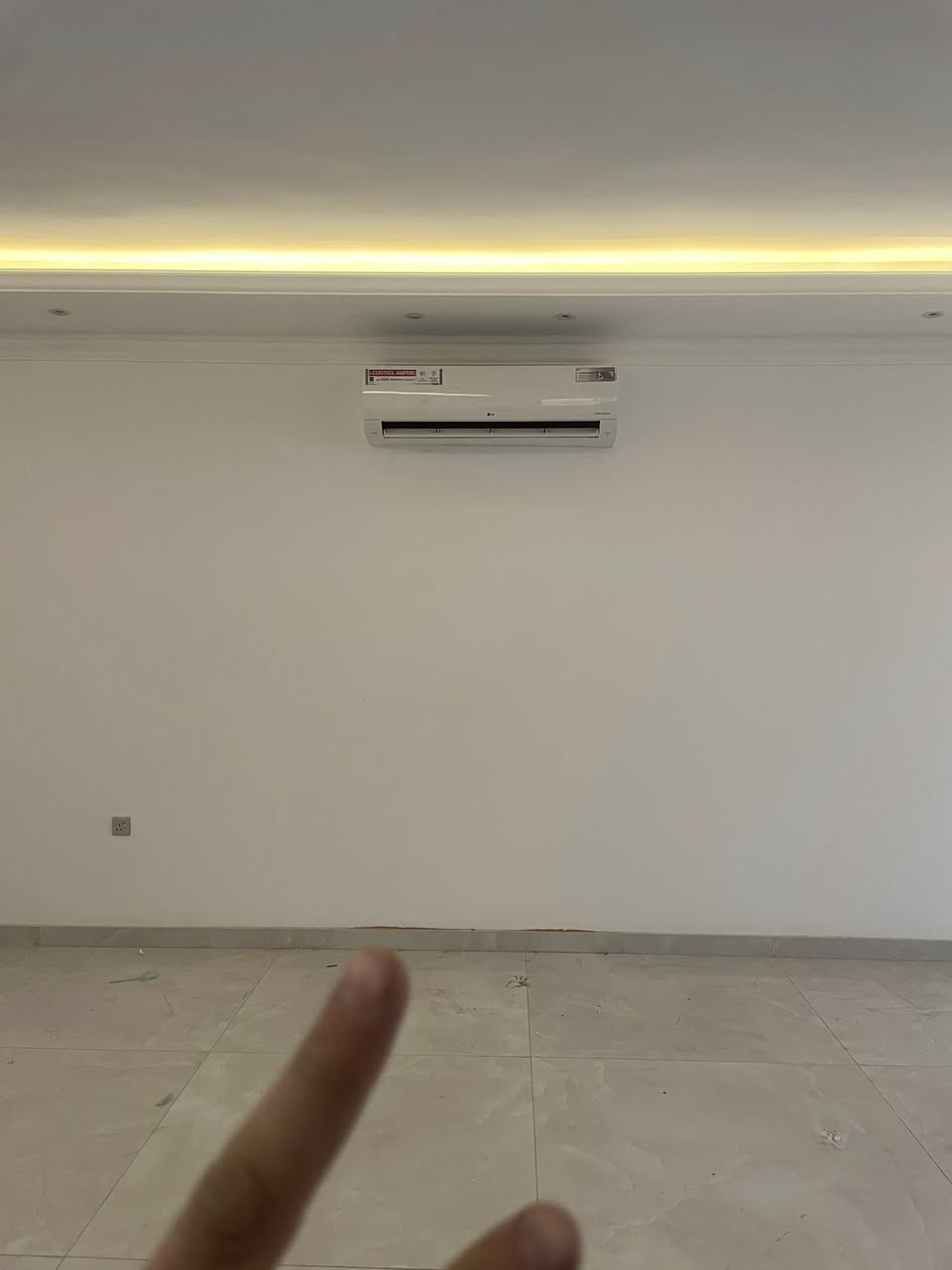 نصب سبالت   وصيانه و تنظيف كافة أنواع أجهزة التبريد موقعياً و بكادر متخصص مع الضمان  .. 👷🏻‍♂️

يعنى عندك صيانة أو تنظيف لا تحتار   سبلتك مابي برودة لا تحتار سبلتك دفع الهواء ضعيف لا تحتار، إتصل بينا و راح نجيك لباب بيتك .. 

   ماعليك فقط الاتصال بمركز خدمة العملاء  على الواتس اب  
***********

🟥  تنظيف موقعي  لجميع الدوائر والشركات مع الضمان 
🟥 صيانة - شحن غاز مع الضمان - نصب - غسل 
عمل فاكيوم ..
***********
