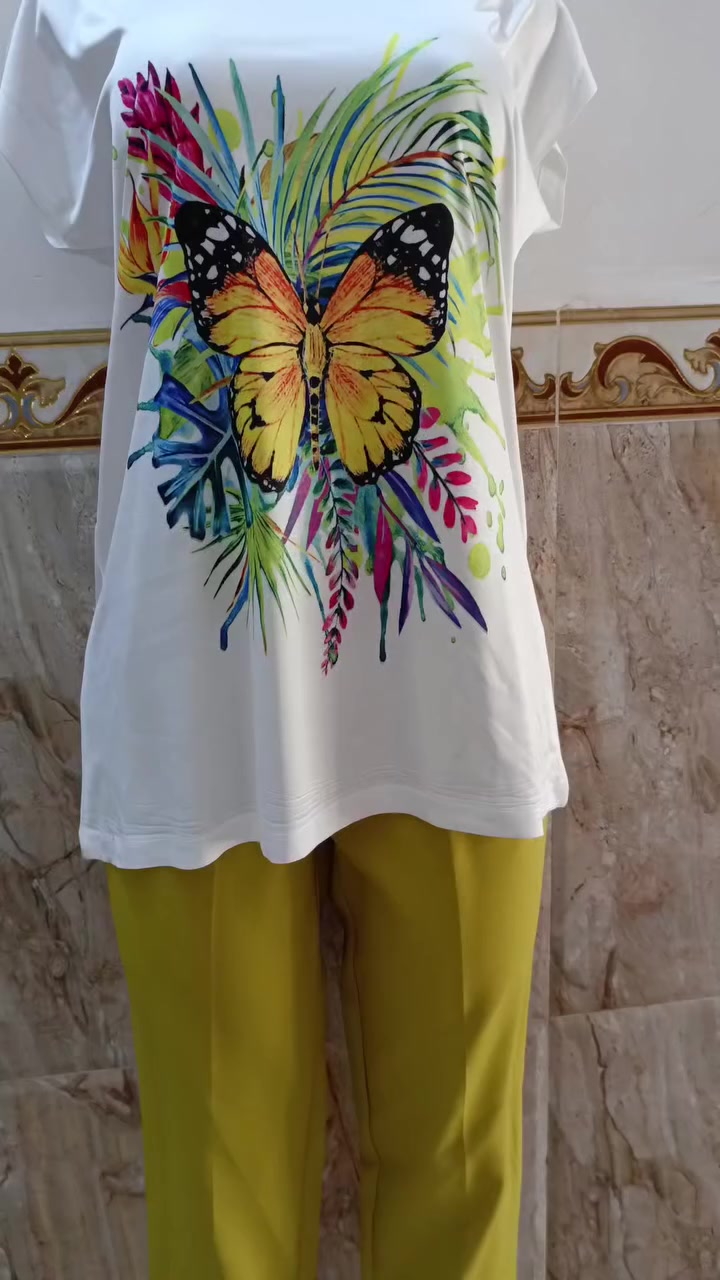 تشيرت نسائي أبيض بطبعات مميزة مع بنطرون أنيق ✨
طقم راقي ومريح، مناسب للخروج اليومي وإطلالة عصرية.
القماش مريح والتصميم مرتب يليق بكل الأذواق 🤍
💰 سعر الطقم: 8
🚚 يوجد توصيل لجميع المحافظات
#ملابس_نسائية
#طقم_نسائي
#تشيرت_نسائي
#بنطرون_نسائي
#موضة
#ازياء_نسائية
#ملابس_ترند
#توصيل_لجميع_المحافظات


**إذا كنت صاحب هذا الإعلان وتريد حذفه لأي سبب، رجاءا أرسل رسالة إلى الدعم الفني**