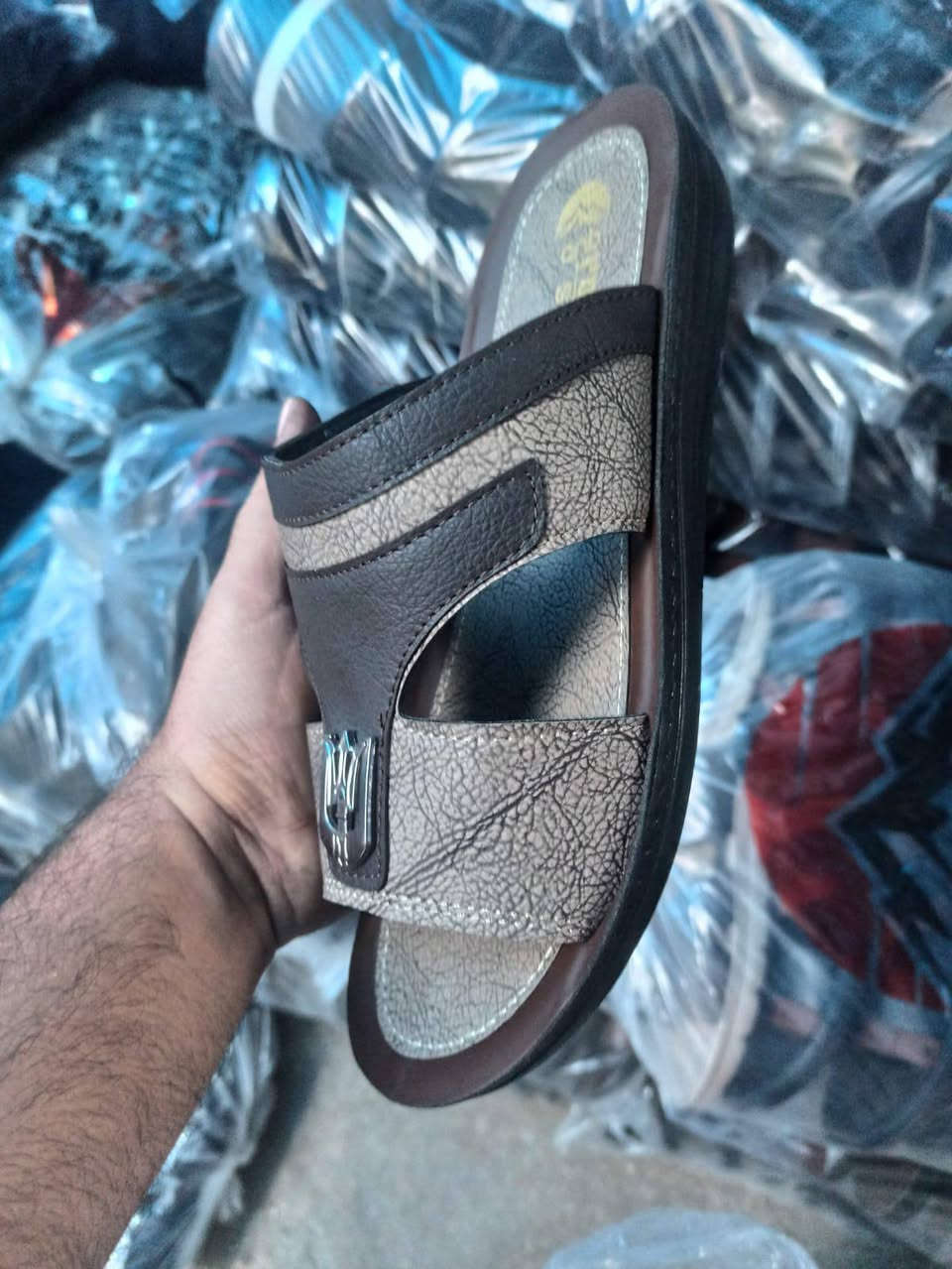 شروه شحاطات رجالي استندر سعر القطعه 1750 عدد القطع 2184 يعني طلعا 182 درزان


**إذا كنت صاحب هذا الإعلان وتريد حذفه لأي سبب، رجاءا أرسل رسالة إلى الدعم الفني**