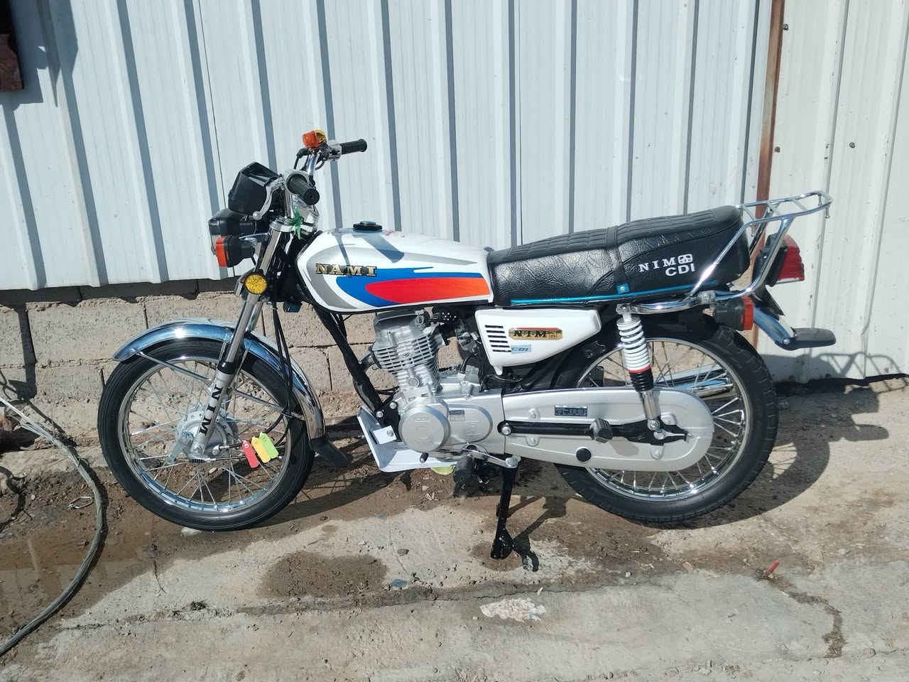 سلام عليكم دراجه للبيع مودل ٢٦ نامه اصلي ٣ حرف ٥ وراق سكنر مكان نعمانيه ول تبديل دهن وحده السعر ٧٢٥ وبيه مجال ستفسار ***********
