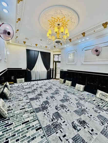 بيت 🏡 للبيع ( مساحته ٢٠٠ متر طابقين ) مكانه نجف مجمع بيتي مقابيل مجمع لكرار   شغل لبيت كله درجه اولئ —-  #لكهرباء   صب كون كوريت طابوك جمهوري  ✅يحتوي لبيت عله سته ٦ غرف نوم 🛌 يحتوي لطابق( لول ثنين ٢ غرف نوم 🛌 وصاله ومطبخ وصحيات وصحيات عدد ٣ وكشوفه وستقبال 🤩يحتوي لطابق لثاني اربعه ٤ غرف نوم 🛌 وصاله وصحيات عدد ٢ ومنور خارجي خريطة كلش حلوه 🤩✅( لسعر 260 وبي مجال لشراي) استفسار نتصال ***********
