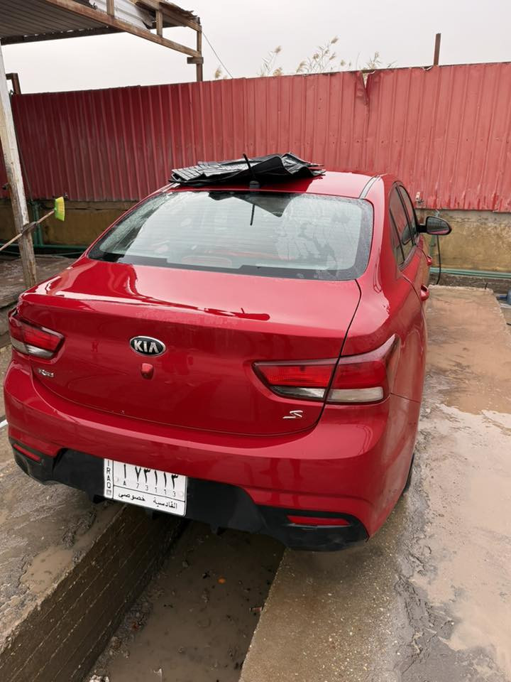 السلام عليكم
للبيع او مراوس …
كيا ريو موديل 2020 فئة S امريكي
مكينة 1600
نص فول 
شاشة كبيره كار بلي
فول تحكمات ستيرن
نضام سبورت وايكو
تدفئة فول تبريد ثلج
السيارة جديدة وحلوه وناعمه ماشية 54 ميل
غرفته نضيفه كلش 
حادثه من امريكا جاملغ عكس السايق بدون دواخل 
موجود صور الحادث خفيف 
وبيه طخطخات بسيطه هنا بالعراق 
الرقم قادسية سنوية لل2028 
السعر / 107
مكان السياره الديوانية / مركز 
اتصال فقط مامتواجد على الفيس
***********
