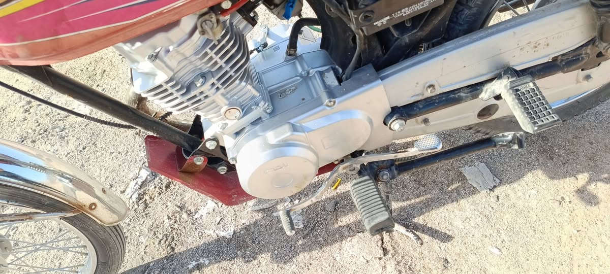 لادخان لاتبخير لا صوت دراجة تاخذها تلف راسك وتنام السعر ٦٥٠ وبيها مجال حك جيه فقط مكاني سفوان سفوان سفوان

‏‪***********‬‏

‏‪***********‬‏
