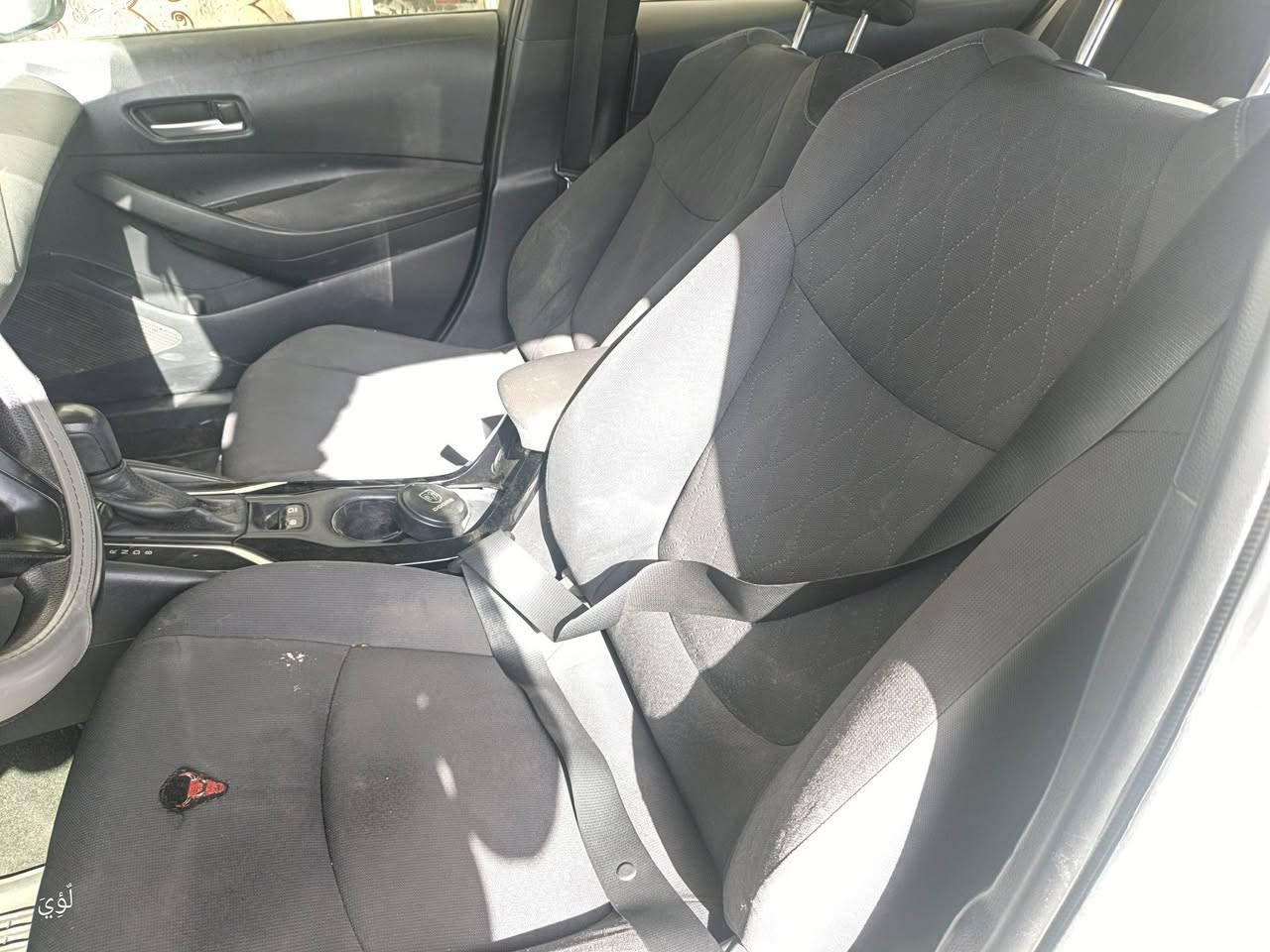 السلام عليكم. كورلا موديل 20 وارد امريكي فئه LE رقم بغداد  حادثها جاملغ امامي جهه السائق وبنيد وبيها طخه خفيفه ب باب ترجع ع بارد
السعر 137وبيها مجال بسيط ***********
