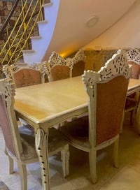 ميز و٦ كراسي • الغزاليه