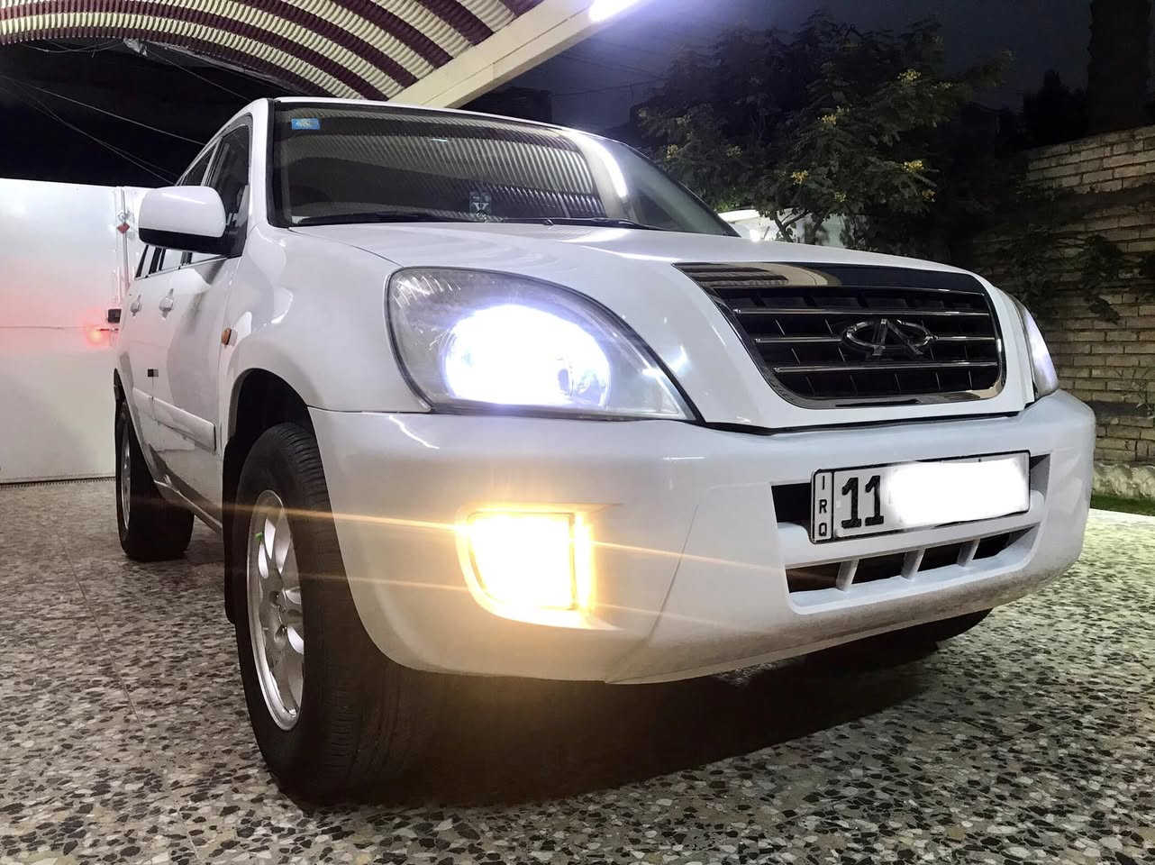 سلام عليكم شيري تيكو 2012 للبيع سيارة جديده مكفوله من صبغ والخياس وجراد مكينة ٢٠٠٠ كير ميكانيكي ماشيه ٦٧ الف رقم بغداد سنويه جديده تحويل مباشر تخم تاير باتري شاشة كامره حساس سبير مانازل *********** مكاني بغداد شراي يتصل
