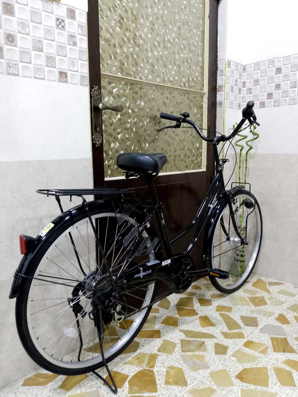 للبيع فقط حجم 26
رقم الهاتف ***********
