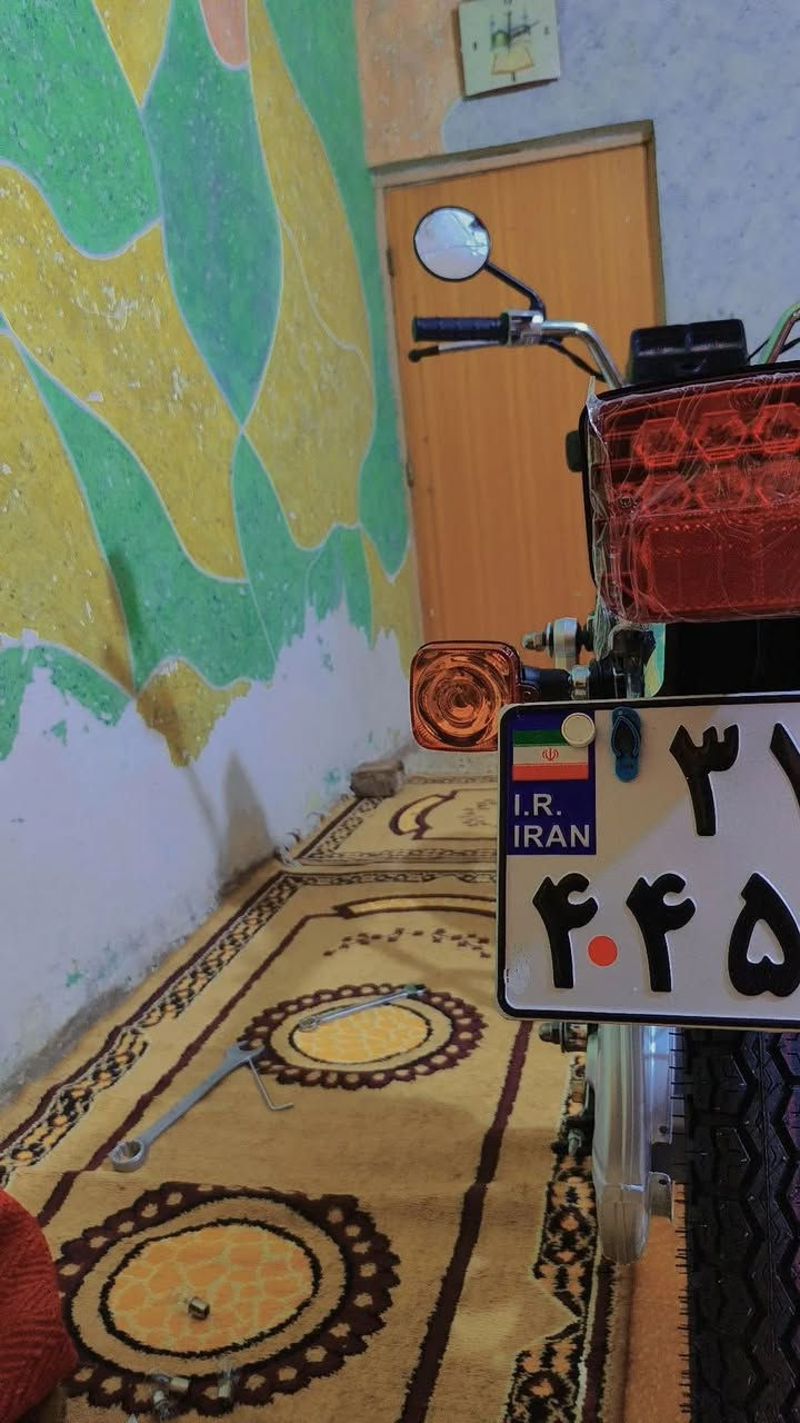 سلام عليكم تعميره للبيع نقصها مكينه أو كشن أو تانكي أو سيبايه أو ضفيره قيم وخض شاصي أوراق اسكنر ***********
ملاحضه برغي تجاري مابيها كله أصلي ❤
