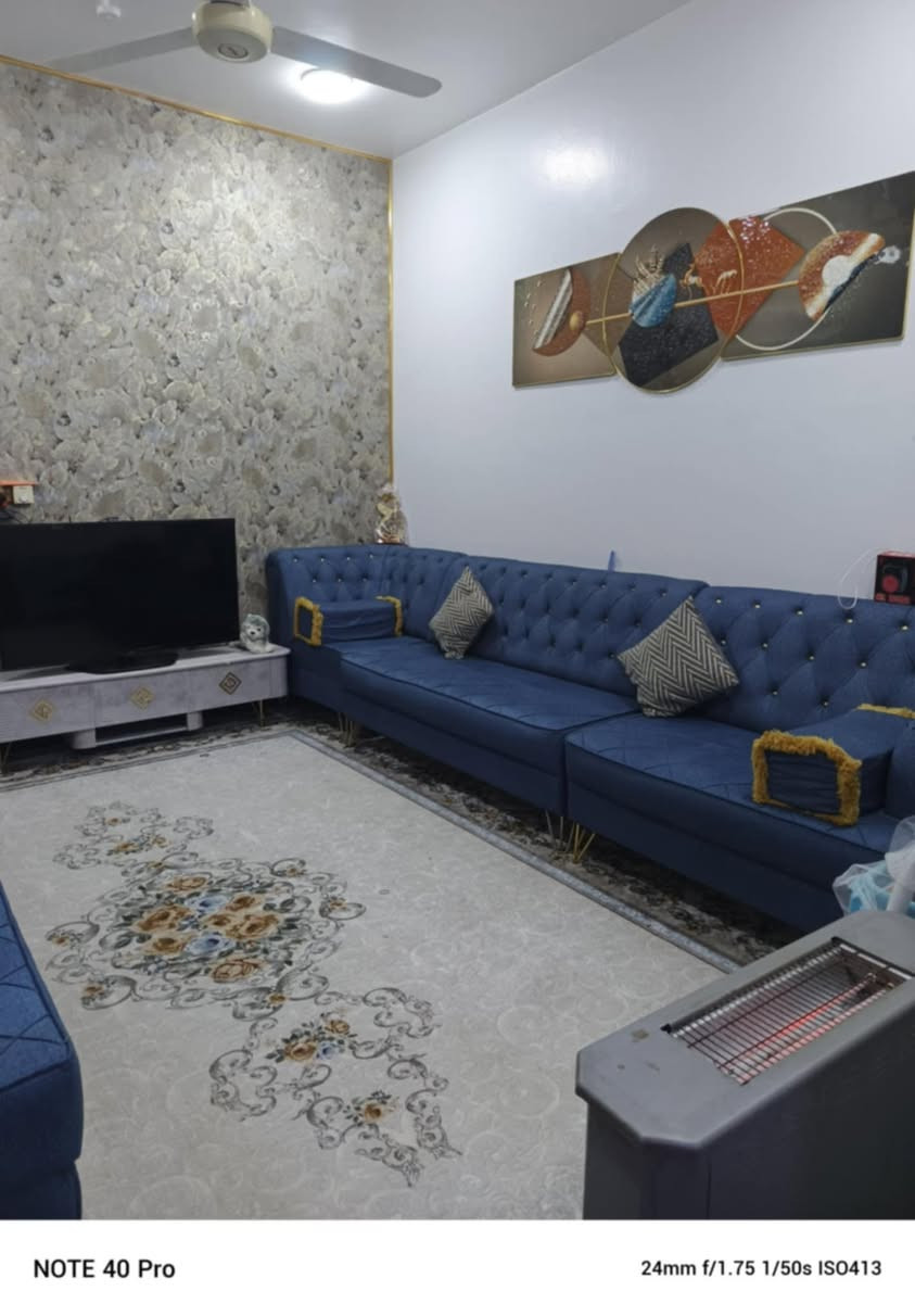 ⭕ يتوفر مشتمل للبيع في منطقة الخاجية قرب علاء ماركت .
♻️ مساحة المشتمل 100م . 

♻️ ( الواجهة 5 × 20 النزال )

♻️ المشتمل المشيدة في العام 2020

♻️ عرض الشارع 20م . 

المشتمل المشيد من طابقين ::

⚜️ يضم الطابق الاول استقبال وهول ومطبخ وغرفة نوم وصحيات . 

⚜️ يضم الطابق الثاني غرفة نوم وهول وصحيات وسطح . 

لمعرفة السعر الاتصال على الرقم 

‭0771 187 3318‬
