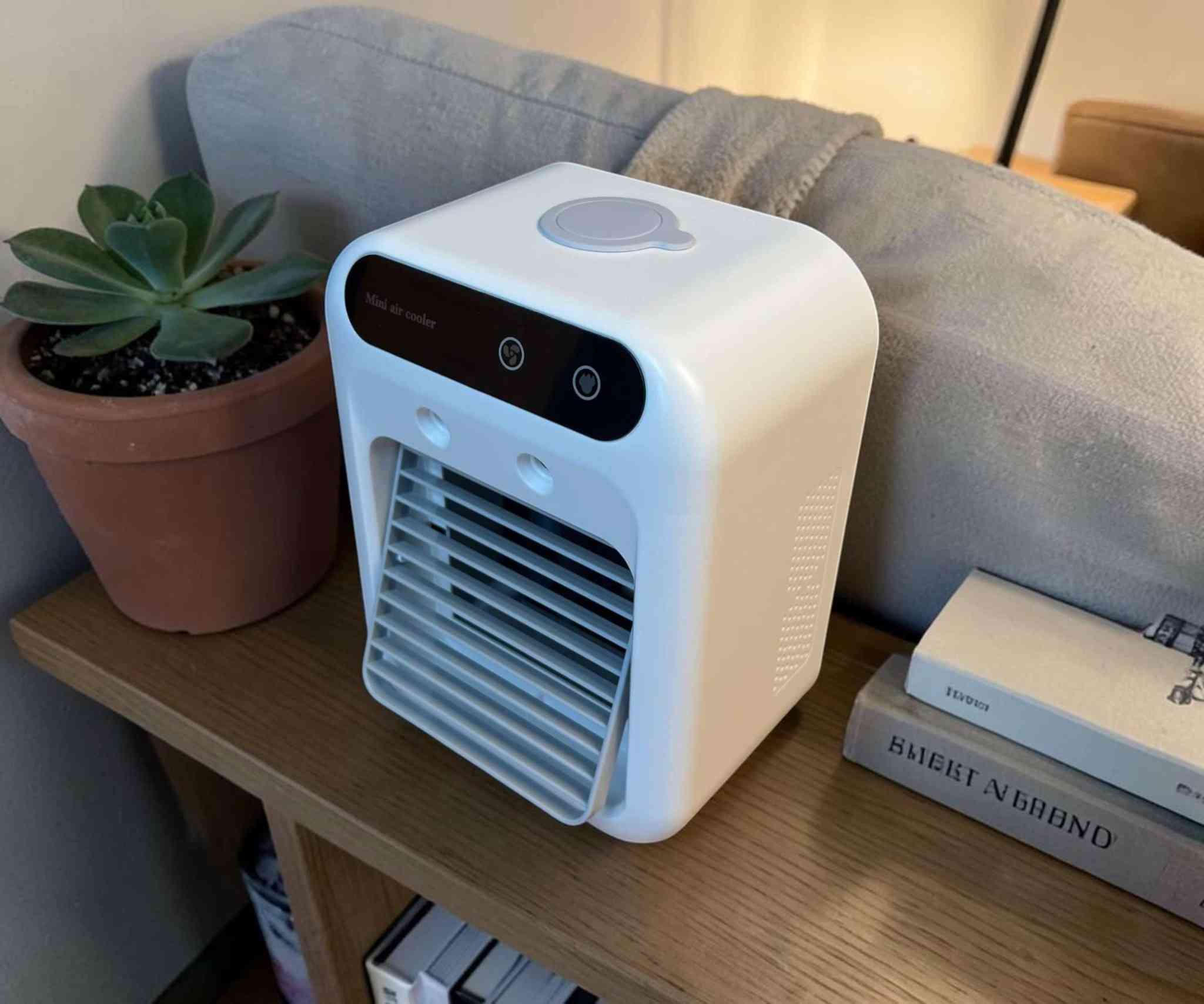 ميت من الحر بمكتبك أو وقت الدراسة؟ مبردة الميني هي المنقذ! ☀️😫
تبريد وترطيب وتنقية بقطعة وحدة وحجم مثالي لأي مكان ببيتك 🔥

ضيف الماي والثلج واستمتع بهواء بارد ومنعش  ✨

فيها 3 سرعات ونظام تبريد توربيني مع خزان مياه كبير 500 مل 🦾

تعمل بمنفذ Type-C يعني تشغلها على الشاحن أو حتى الباوربانك ✨

صوتها همس (أقل من 20 ديسيبل) ما تزعجك وقت النوم أو التركيز 🤫💎

اطلبها الحين وخلي صيفك بارد وين ما كنت.! 👇
السعر 20الف فقط📌
توصيل لجميع المحافظات العراق 🇮🇶


**إذا كنت صاحب هذا الإعلان وتريد حذفه لأي سبب، رجاءا أرسل رسالة إلى الدعم الفني**
