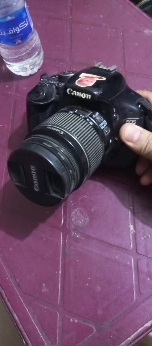 متوفرة كاميرا مستعملة كانون G600  سعرها 300 وان شاء الله اكو مجال  و بيها بس مكان البطارية شوي يتحرك موقعي بغداد للاتصال ***********
