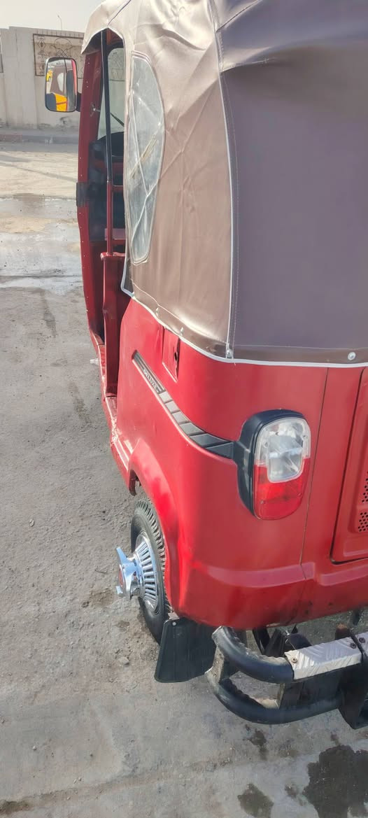 للبيع توكتك تي في اس اوراقه اصولي موديل18مانقصه لوو برغي مال جناي بلعافيه علصير من نصيبه  الحله الحمزه الغربي اشراي يتصل عرقم ***********
