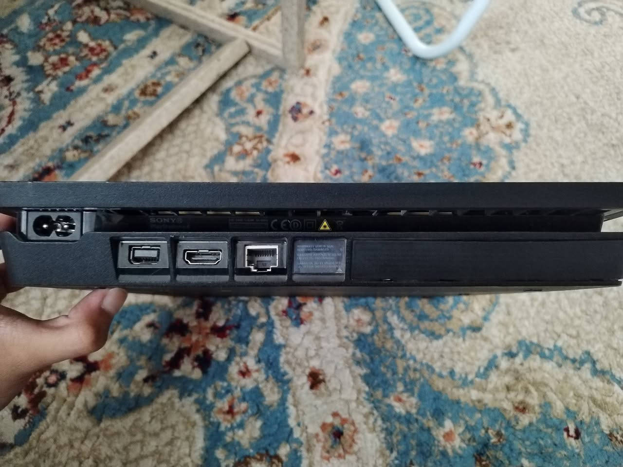 السلام عليكم
بلي 4 سلم 
كامل ملحقات ما عدا (كارتونة و واير HDMI) 
جوستك عدد 2 (وحدة زينة والثانية تعبانة) 
نظام 13.50 
يحتوي 3 العاب 
1- فيفا 2026
2- need for speed
3- بيس 2020
نظافة 90% الى 80%
السعر: 285 وبي مجال


**إذا كنت صاحب هذا الإعلان وتريد حذفه لأي سبب، رجاءا أرسل رسالة إلى الدعم الفني**