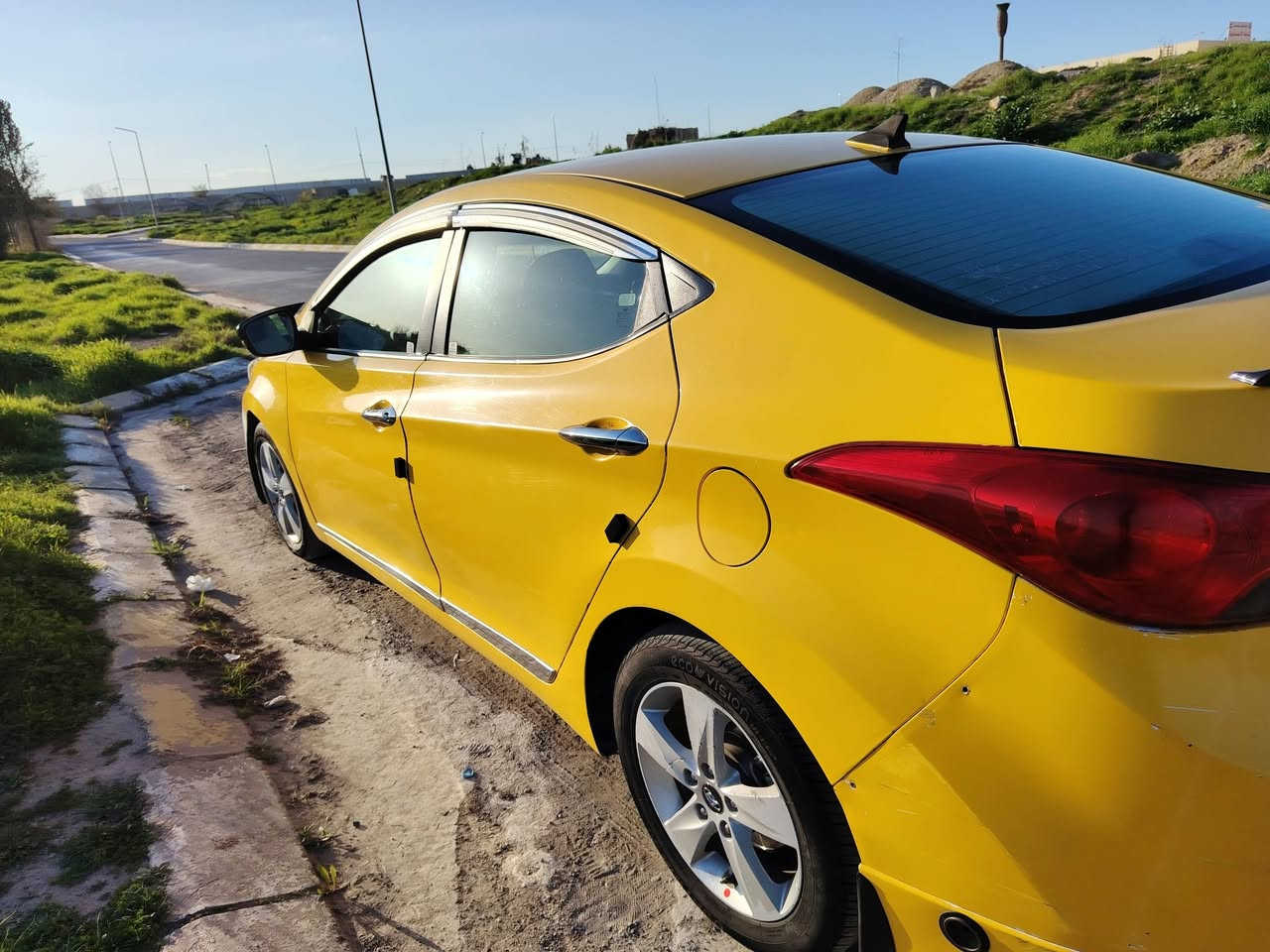 السلام عليكم
النترا
موديل  2013
رقم نينوى مسطرة
مواصفات نص فول 
گير ومحرك  شرط 
محرك 18
ضرر جاملغ وبنيد 
طخم جديد
كابون بانزين
منظومة غاز ⛽ كاملة 
تبريد ثلج 🥶
هيئه غرامه صفر 
كشنات تدفئه 
تبريد ثلج
شرط التحويل
***********
