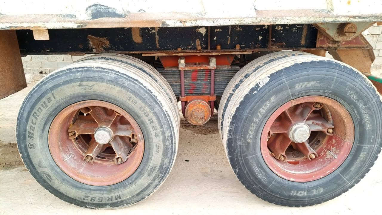 سلام عليكم مقطوره للبيع براد 16دناكير 16 شاصي 16ذرعه24متر الاتصال ***********/***********
