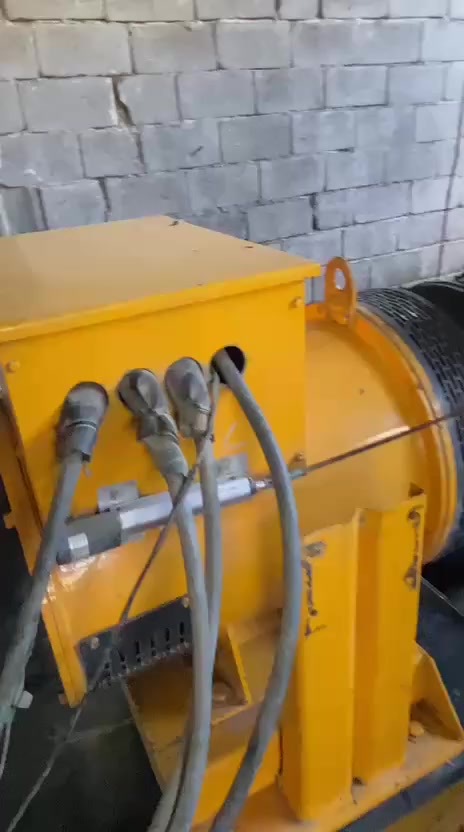 سلام عليكم سكانيه ١١٣بم ٢٦شرط لحمل ستندر مكينه سعر ٦٥بيها مجال  خير من الله ***********
