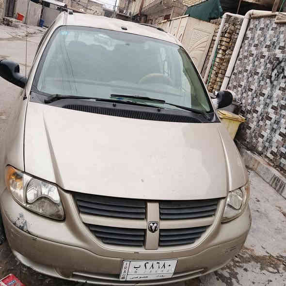 سلام عليكم دوج كرفان 2007  3.300 كير محرك مكفول تخم تاير جديد كشر نضيف  السياره جاهزه ونضيفه للبيع او مراوس سعر 70 للاستفسار ***********مكان بغداد
