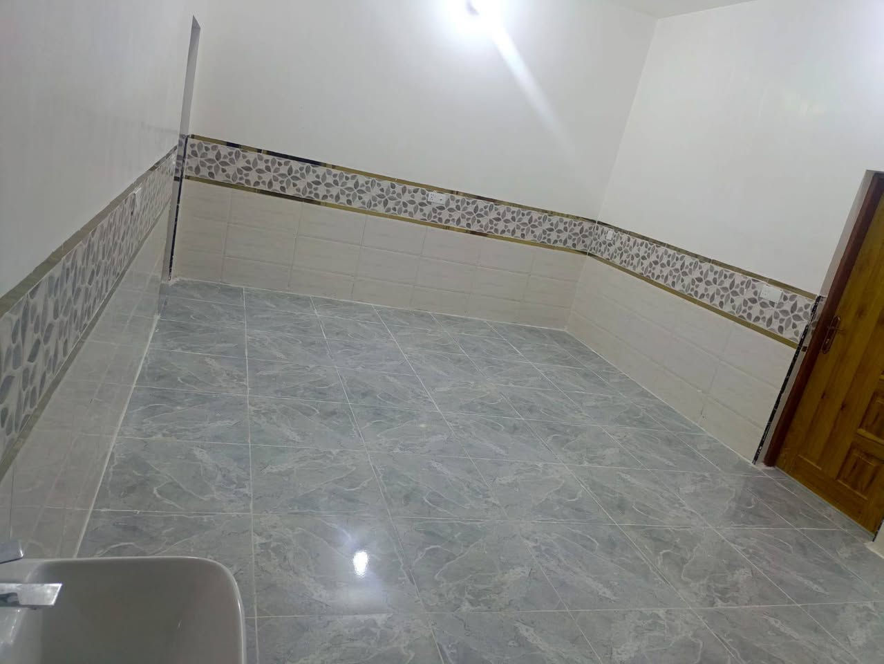 بيت للايجار بناء جديد العنوان بستان الكراغول خلف تقاطع ابو صابرين
للاستفسار ***********(ابو يونس الكرغولي)
