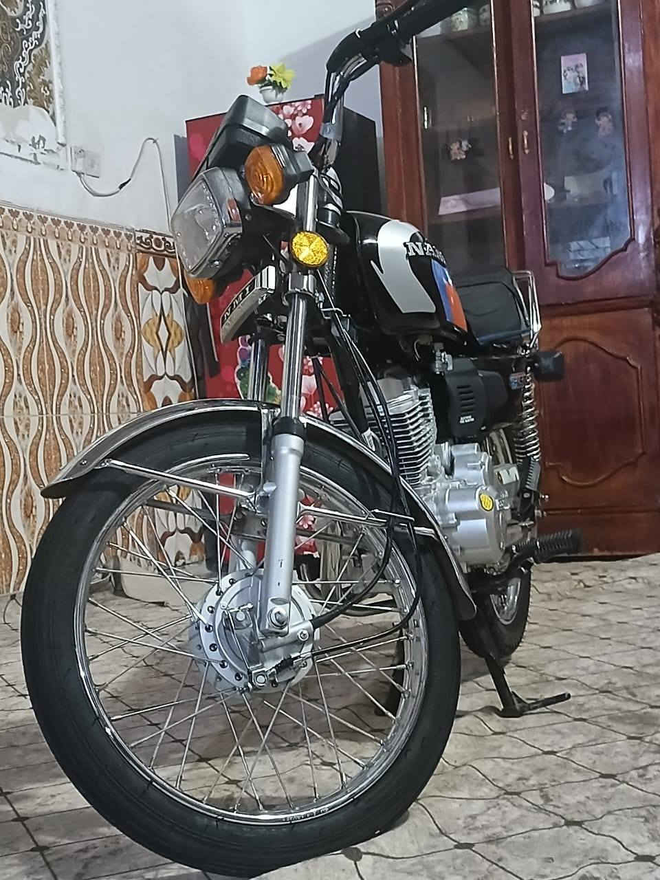 السلام عليكم دراجه للبيع موديل 25 مكينه 150 خمسه نمر سلف أوراق سكنر ***********
