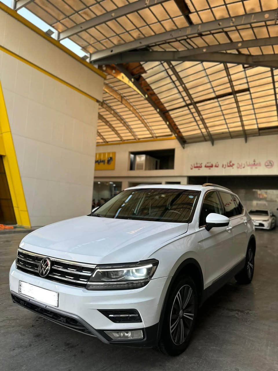 فولكس واكن
تيكوان 2020 tiguan
فقط 150ورقه و مجال
R.Line يعني سياره فول فول مواصفات 
بريك بةسمة
شاشة اليكتروني 
اوينة كارةبايي 
گير ماوس 
Eco _ normal _ sport _ costum
كوشن كارةبايي 
بصمه
بانوراما
رقم سليمانية 
سنوية جديد / سەنەوی  و هەزەی نوێیە 
صبغ : بولند و جةمةلوغ يعني دووقطعه /قطعتين 
102 هةزار رويشتوه 
ژمارەی تەلەفون يان واتس اب
***********
*********** أربيل, العراق

