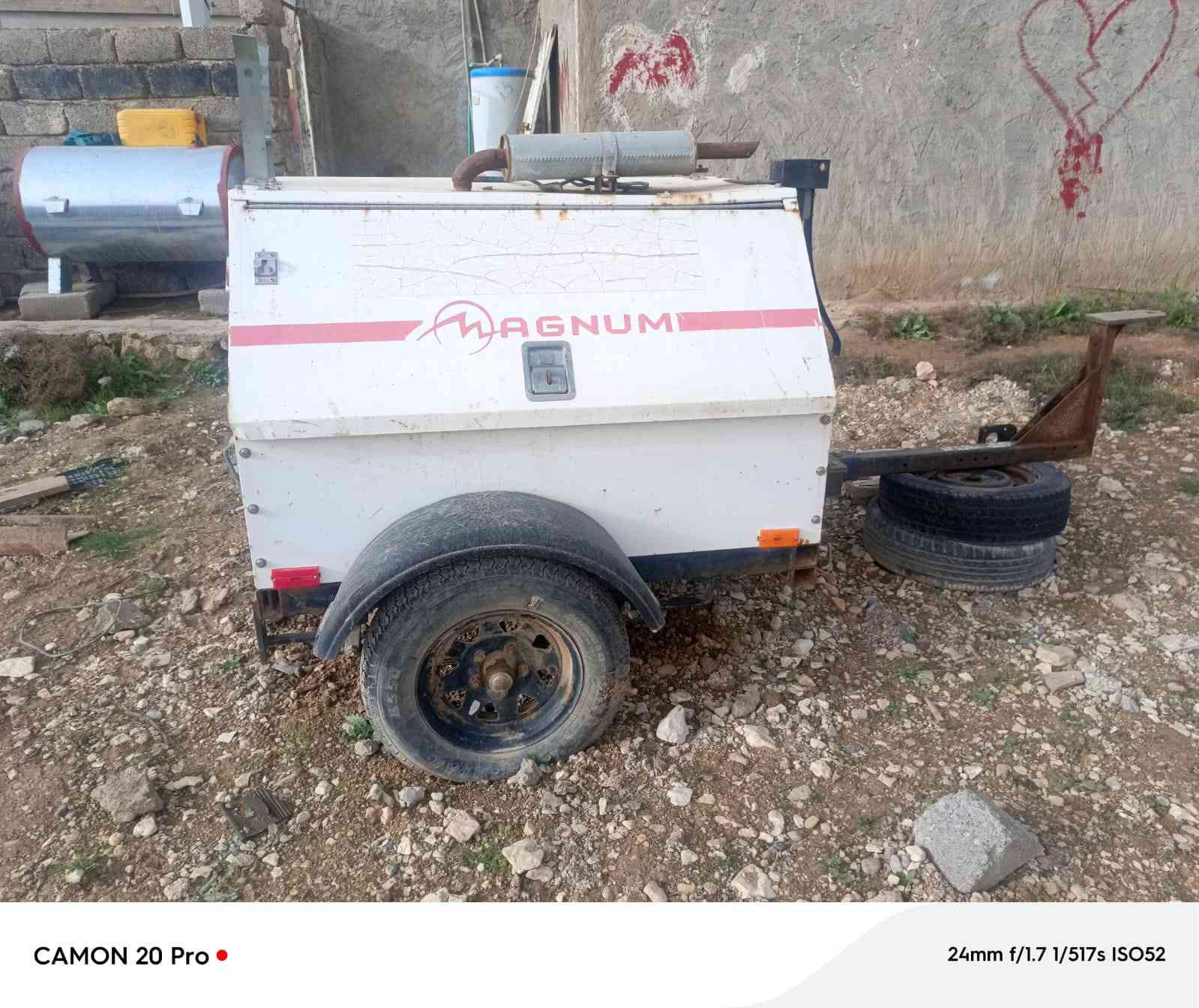 إسلام عليكم اخواني العزء عندي هاي المولده للبيع 2بستن ويها مكينه اضافه نفس اثنين بستن الي يريدها يتواصل على الرقم فضلاًوليسأمرا(***********)
