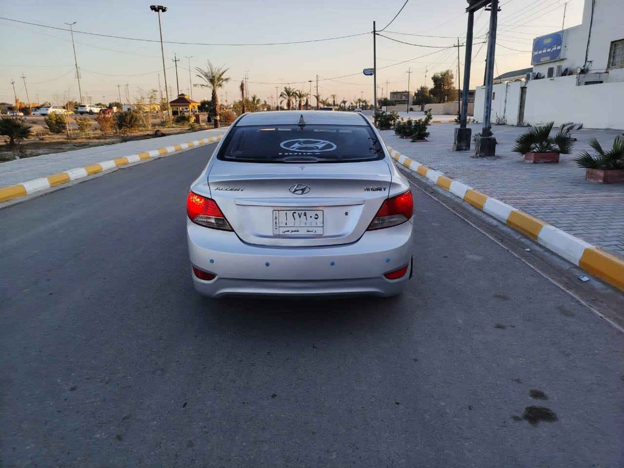 السلام عليكم اكسنت وارد خليجي موديل 2012 رقم واسط مشروع وطني تحويل مباشر سنويه لغايه 2029 مكفوله من الضربه والتبديل بيها رشات صبغ اثر جراد شواصي لغود برانكيتات تكم كفاله مكينه وكير 1600 دوش قطرتين مكفولات جاهزه من تخم تاير حداديه امامي وخلفي جديده تبريد ثلج العنوان واسط السعر 80 اتصال/ ***********
