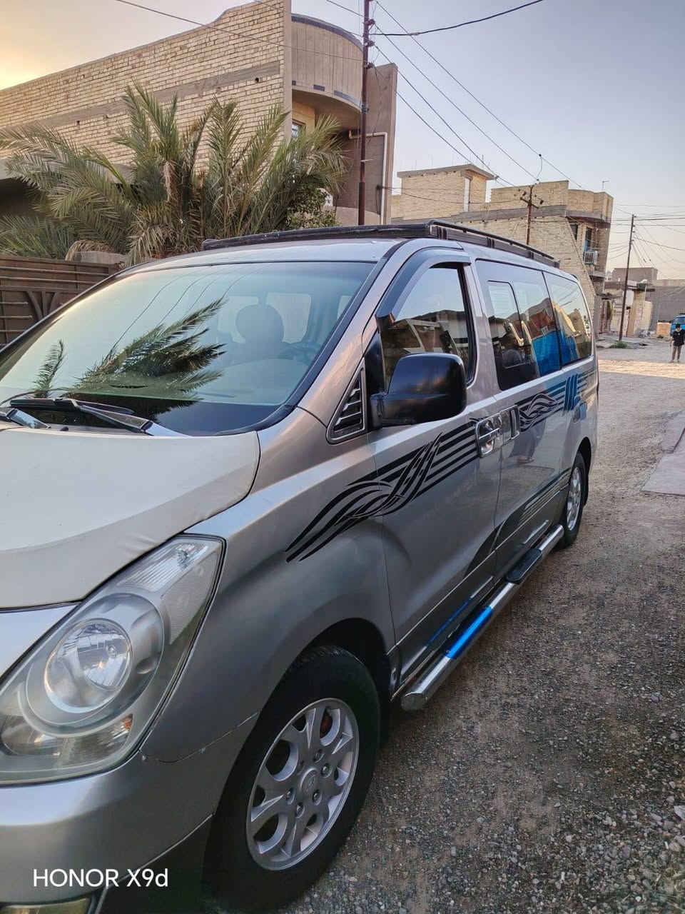 ستاركس ٢٠٠٩ باسمي تحويل مباشر مشروع وطني بغداد سيارة جاهزة ومصفرة هيئة ومرور لون سلفر الي يحب معرفة السعر يتصل ***********
